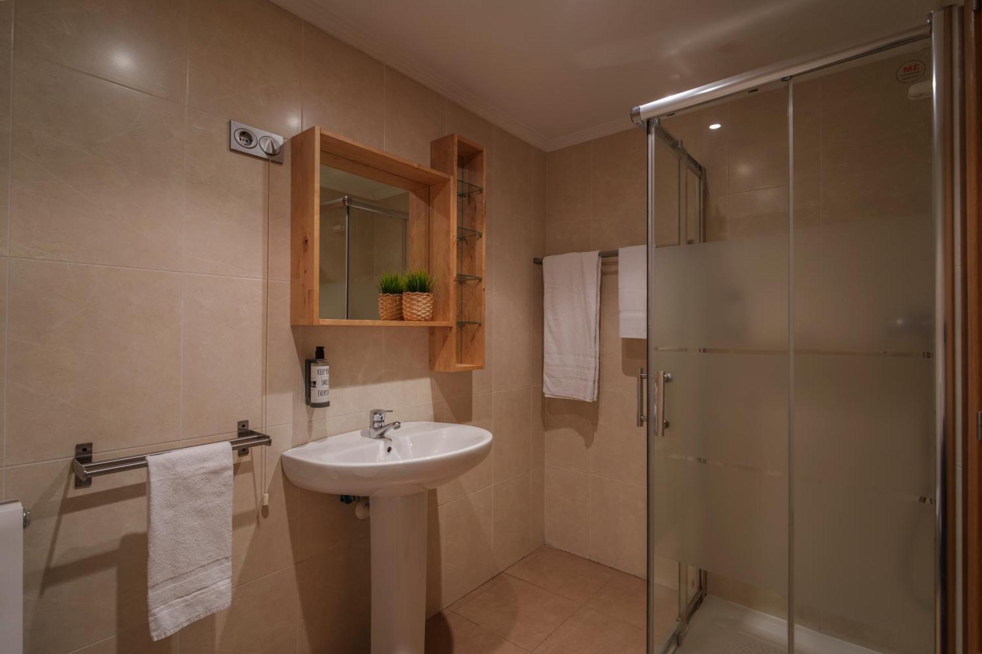 Spirit Apartamentos Atxuri Bilbao Luaran gambar